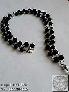 Brojanica od vulkanske lave i srebra