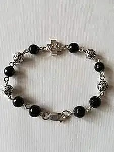 Srebrna brojanica od oniksa