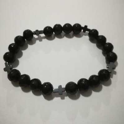 Brojanica za ruku od oiniksa sa hematit krstićima