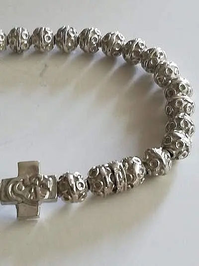 Srebrna brojanica od srebrnih perli