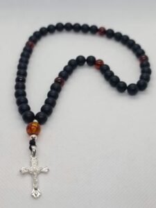 Molitvena brojanica 50 perli mat oniks ćilibar srebro