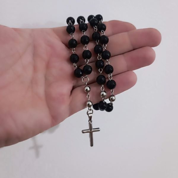 Brojanica oniks na čeliku