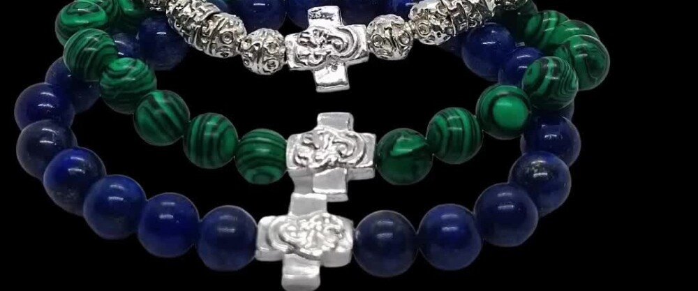 Komplet brojanica od srebra, lapis lazuili, malahit i srebrne perle.