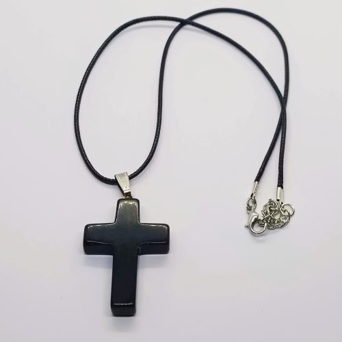 Ogrlica sa krstićem od oniksa