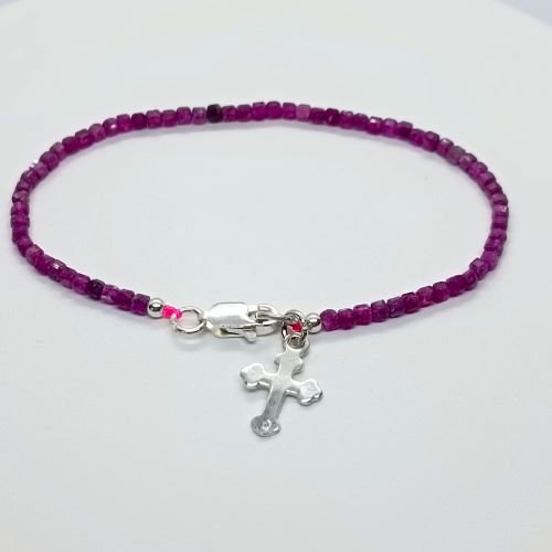 Brojanica od rubina dragi kamen