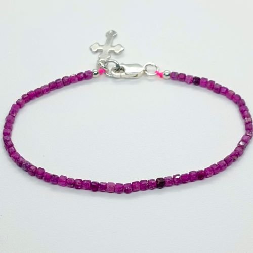 Rubin dragi kamen brojanica